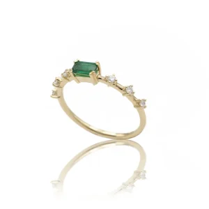 Anello Smeraldo e Diamanti in Oro giallo